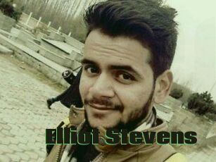 Elliot_Stevens