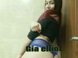 Gia_elliot