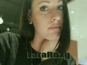 LaraRoxy