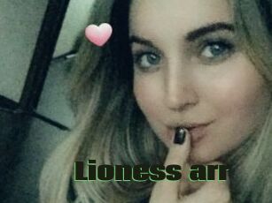 Lioness_arr