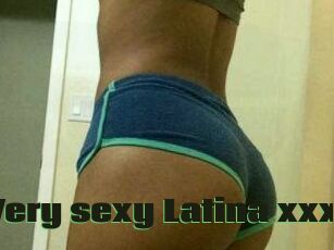 Very_sexy_Latina_xxx